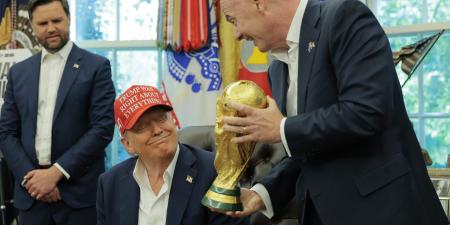 "يويفا" يهاجم خطة "فيفا" لبيع 20% من حقوق إدارة كأس العالم لمستثمرين بينهم شقيق صهر ترامب