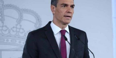 سانشيز: بوادر انفراج في السيطرة على حرائق الغابات بإسبانيا بعد جهود مكثفة للإطفاء والجيش