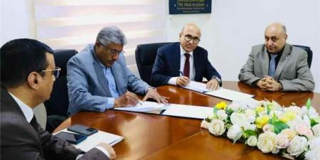 الأكاديمية العربية والبنك الأهلي اليمني يوقعان اتفاقية لتمويل النسخة الثانية من جائزة الأكاديمية للبحث العلمي