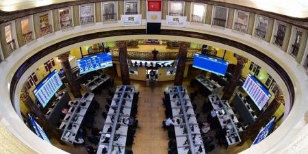 تباين أداء مؤشرات البورصة المصرية بختام تعاملات الأربعاء
