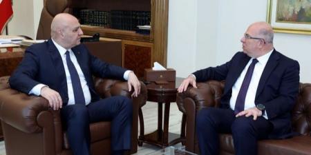 وزير العمل من بعبدا : تنظيم العمالة الأجنبية في الأفران وتشكيل مجلس إدارة جديد للضمان قريبًا
