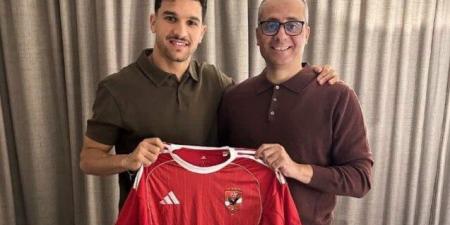 منصف بقرار يكشف أسباب اختياره الأهلي.. ودور عموتة في الصفقة