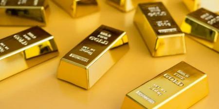الذهب يتراجع متأثرا بارتفاع عوائد السندات الأمريكية