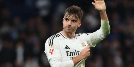 ضربة لتحضيرات ريال مدريد.. الإصابة تُبعد أسينسيو عن بداية الموسم