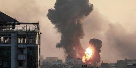 مصابون في قصف إسرائيلي استهدف مخيم جباليا شمال قطاع غزة