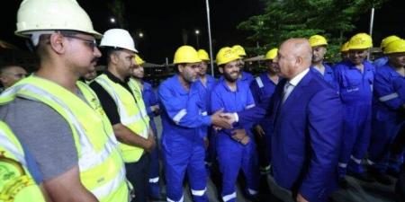 كامل الوزير يشيد ببطولة أطقم قاطرات ميناء دمياط: سحبوا سفينة غاز مشتعلة بعيداً عن الأرصفة