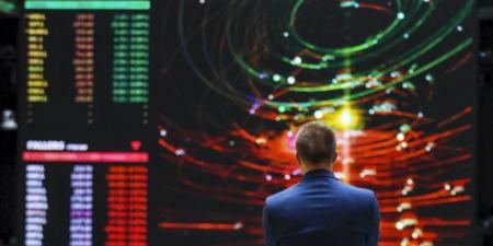 أسهم أوروبا تسجل مكاسب شهرية