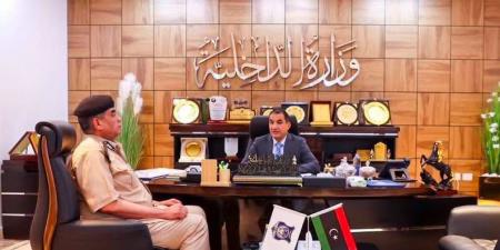 أبوزريبة يبحث تأمين منفذي إيسين وأهوه وتعزيز مكافحة التهريب في غات