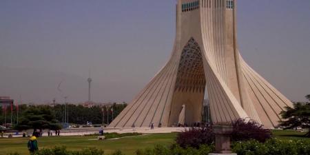 معاريف: القيادة المركزية الأميركية تبحث عن خيارات جديدة للضغط على إيران