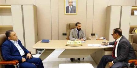 محافظ أبين: لا تهاون في تحصيل موارد الدولة.. وتوجيهات صارمة للجهات الإيرادية