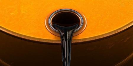 ترامب: شركات النفط تجني أرباحا طائلة من الحرب على إيران