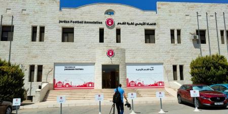"الاتحاد الأردني" يسمح بشرط للأندية المحترفة بتسجيل لاعب فلسطيني واحد كلاعب محلي للموسم 2026/2027