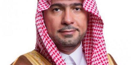 الحقيل يوقّع مشروع جمع ونقل النفايات وأعمال النظافة بالقريات والقرى التابعة لها
