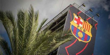 برشلونة يعلن تعاقده مع البلجيكي جيسي بيسيو حتى عام 2031