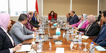 وزيرة الإسكان تتابع مستجدات تطوير الموقع الإلكتروني للوزارة