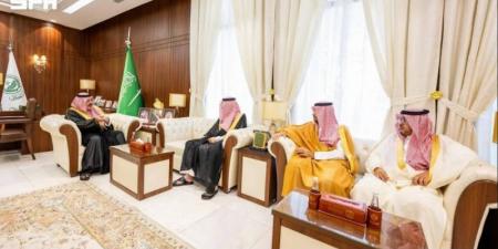 أمير منطقة حائل يستقبل رئيس مجلس إدارة نادي الطائي المكلف حديثًا