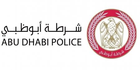 شرطة أبوظبي تحذر من زيادة عدد الركاب في المركبات حفاظًا على سلامة الجميع