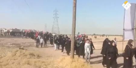 بالفيديو | مسيرة شهداء الأربعين في قزوين… إيرانيون يحيون المناسبة سيراً على الأقدام