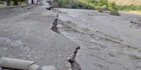 باكستان.. انهيار بحيرة جليدية يسبب فيضانات مدمرة في وادي شترال (فيديو)