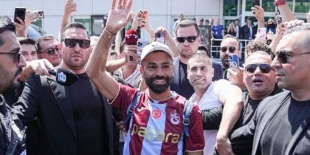 أول تعليق من محمد صلاح بعد انضمامه لـ طرابزون سبور: «لا أتذكر أنني رأيت شيئا كهذا من قبل»