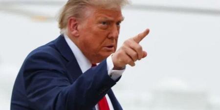 ترامب يلوّح بضربة قوية لإيران بسبب مضيق هرمز