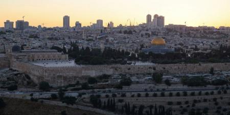 الجزائر: القدس تتعرض لمشروع استيطاني يستهدف هويتها وفرص قيام الدولة الفلسطينية