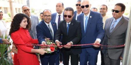 محافظ المنوفية يفتتح معرض المشروعات الطلابية بكلية الهندسة