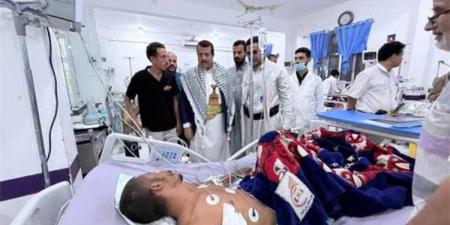 وزير الصحة يوجه برفع جاهزية مستشفيات مأرب وحضرموت لاستقبال جرحى الهجوم الحوثي الغادر