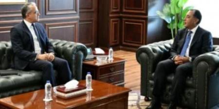 رئيس الوزراء يبحث مع مدير عام اليونسكو تعزيز التعاون في التعليم والثقافة والذكاء الاصطناعي