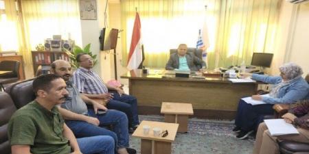 مدير «صحة قنا» يضع خطة لتطوير المنظومة الصحية والتوسع في التخصصات الدقيقة بالمستشفيات