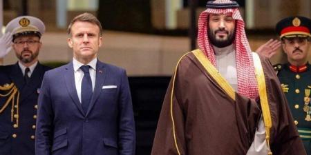 اتصال هاتفي بين ولي العهد السعودي والرئيس الفرنسي يبحث تطورات المنطقة وأمن الملاحة