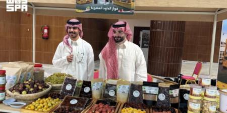 وزارة البيئة تطلق فعاليات مهرجان سوق المزارعين برفحاء لدعم الإنتاج المحلي