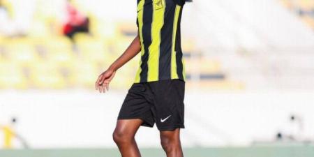 الاتحاد يُحصّن موهبته فلاتة.. ويودع فابينهو.. ويتعاقد مع نجم سلة الأهلي عبدالجبار