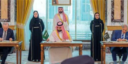 غضب في إيران وإسرائيل بعد توقيع اتفاقية مكة للدفاع المشترك بين السعودية وتركيا وباكستان.. ماذا قالوا؟