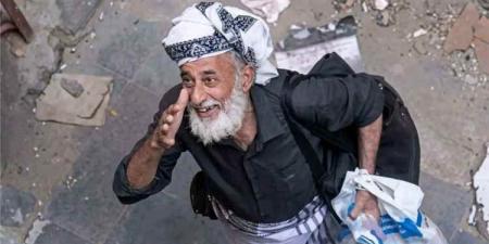 رحيل الحاج سلطان المقرمي يترك 8 بنات بلا معيل.. وقصة "الوداع الأخير" تهز القلوب