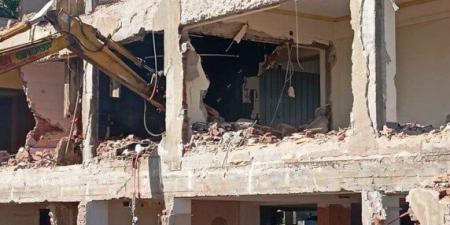 إزالة 518 حالة بناء مخالف بنهر النيل بفرع رشيد.. صور