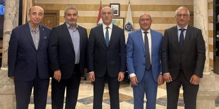 وفد من تجمع نقباء المهن الصحية زار الحجار