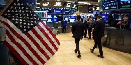 الأسهم الأمريكية تغلق على ارتفاع مع انخفاض رهانات رفع الفائدة