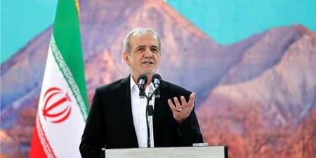 الرئيس الإيراني: لا يمكننا القتال إلى الأبد ولابد من إنهاء الحرب