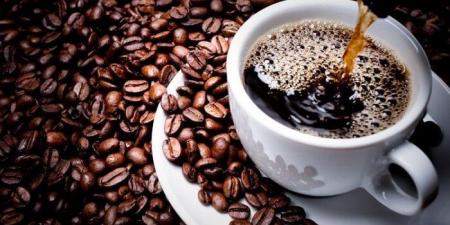 فوائد وأضرار شرب القهوة على الريق.. لا تتجاهل إحساس الحموضة