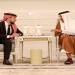 ولي العهد يقدم العزاء إلى أمير دولة قطر بوفاة الشيخ حمد