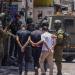 قوات الاحتلال الإسرائيلي تشن حملة اعتقالات واسعة طالت أكثر من 30 فلسطينيا من الضفة الغربية