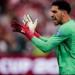 الأهلي يمدد عقد مصطفى شوبير مقابل 16 مليون جنيه سنويا و10ملايين بونص وإعلانات