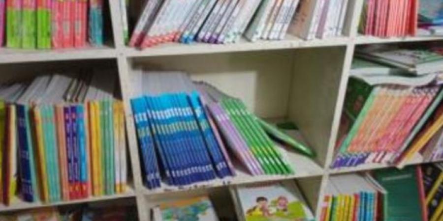 ضبط مكتبة داخلها 1200 نسخة كتب دراسية بدون تصريح