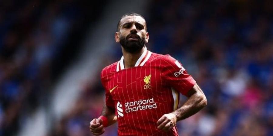 محمد صلاح يستلم جائزة الافضل في ليفربول عن شهر آب