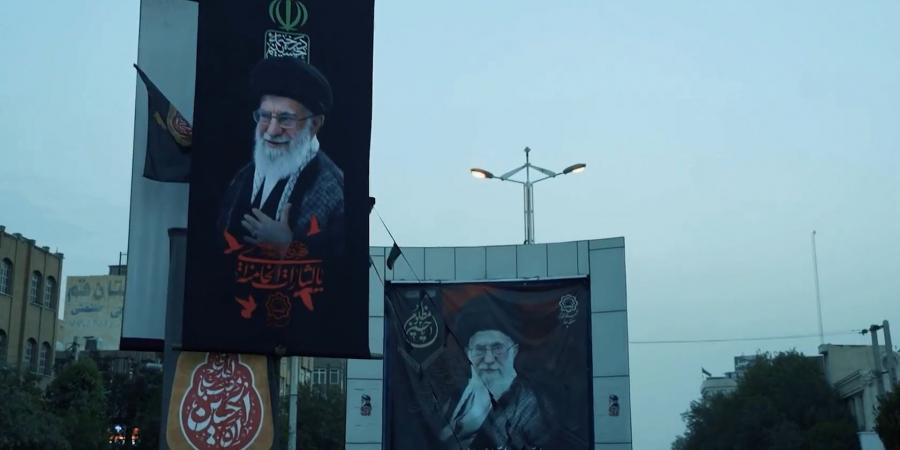 مشهد تحتضن جثمان الإمام الخامنئي في ختام مراسم تشييع استمرت 6 أيام