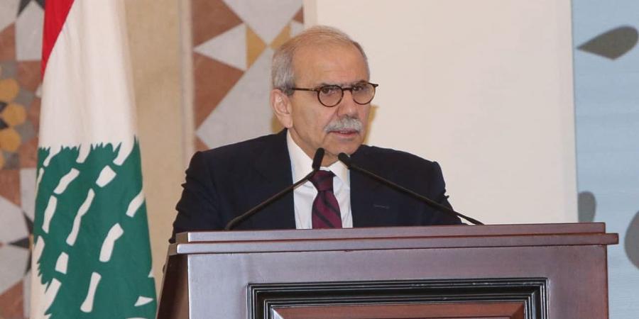 سلام يصل إلى الدوحة لتقديم العزاء بوفاة الشيخ حمد بن خليفة