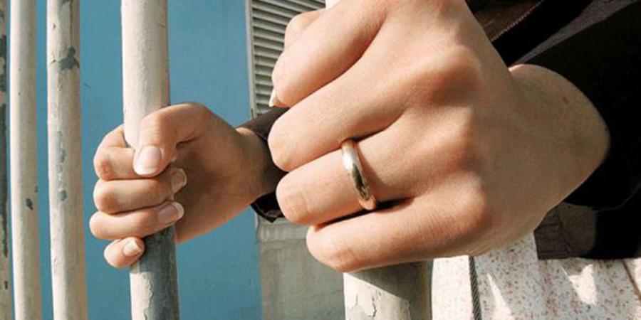 الأردن: العثور على جثة رجل قتلته زوجته ودفنته في ساحة البيت قبل 11 عاماً