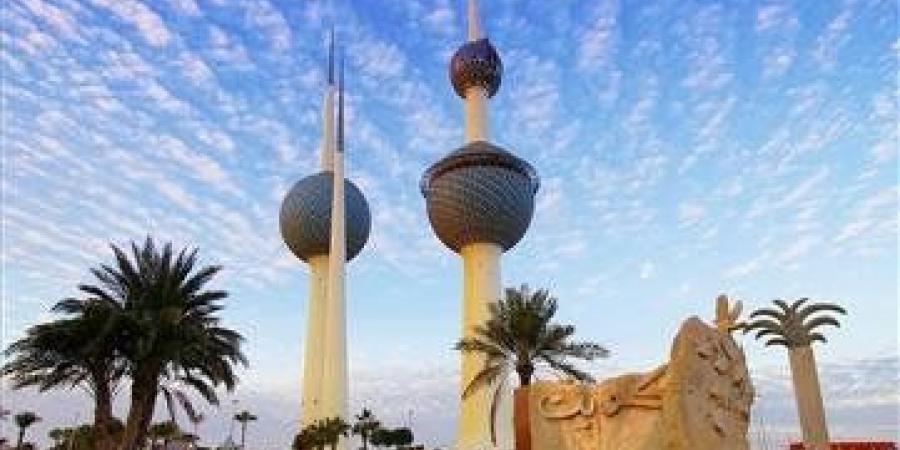 طقس الكويت اليوم الأربعاء.. شديد الحرارة ومغبّر خلال النهار وحار ليلاً