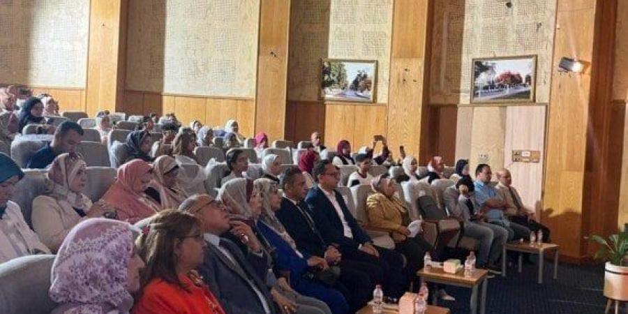 «أوقاف بني سويف» تواصل مبادرة صحح مفاهيمك لترسيخ الوعي والفكر الوسطي بالواسطى